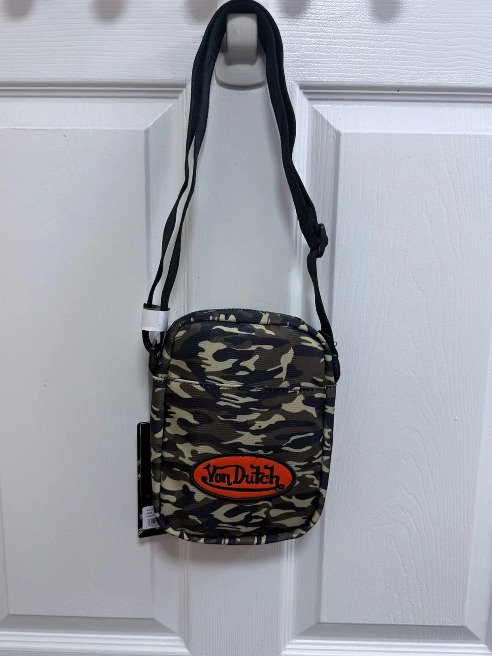 Von Dutch orange bold front